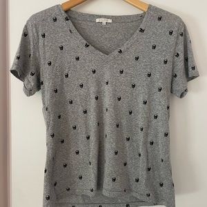 Z-supply skull shirt.